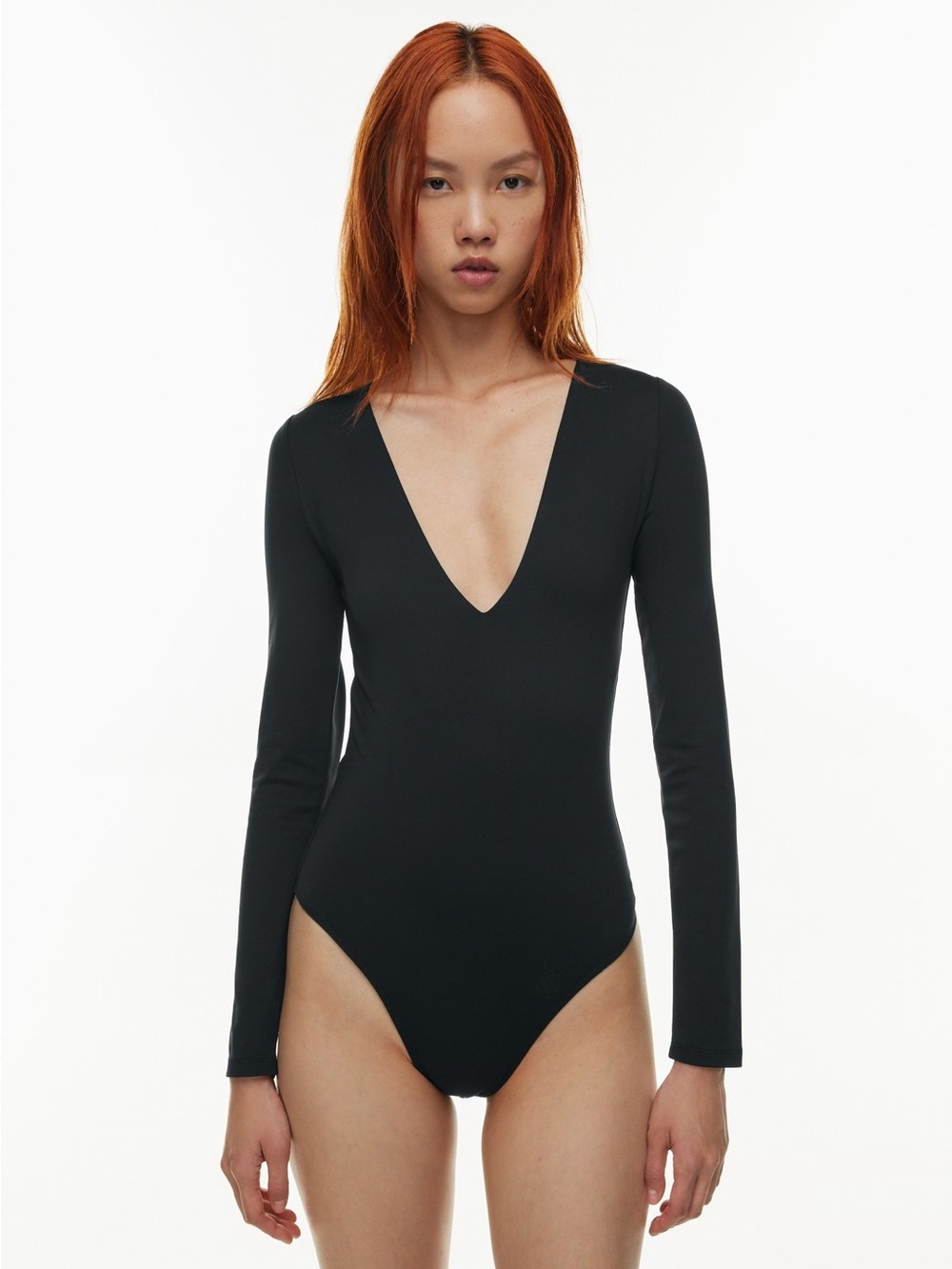 Aritzia Contour V-neck Longsleeve Bodysuit
Top in Black Size Medium New